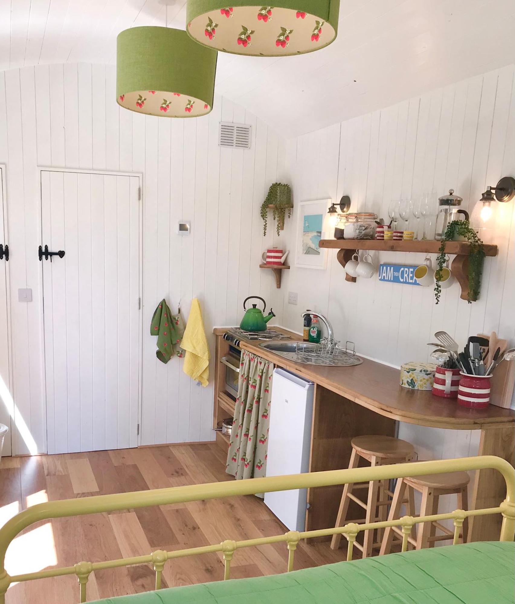 Shepherd'S Hut At Rosewood House 利斯卡德 外观 照片
